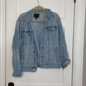 Classic light wash boxy denim jacket